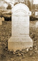 Arnold, Annie Brook - Tombston